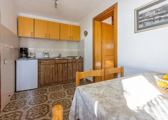 Ellen 4 With Sea View Daire Crikvenica